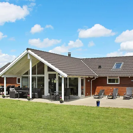 Casa de Férias 14 Person In Idestrup-by Traum Bøtø By